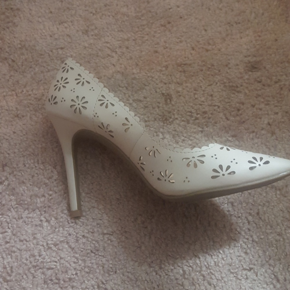 Lauren Conrad  heels
